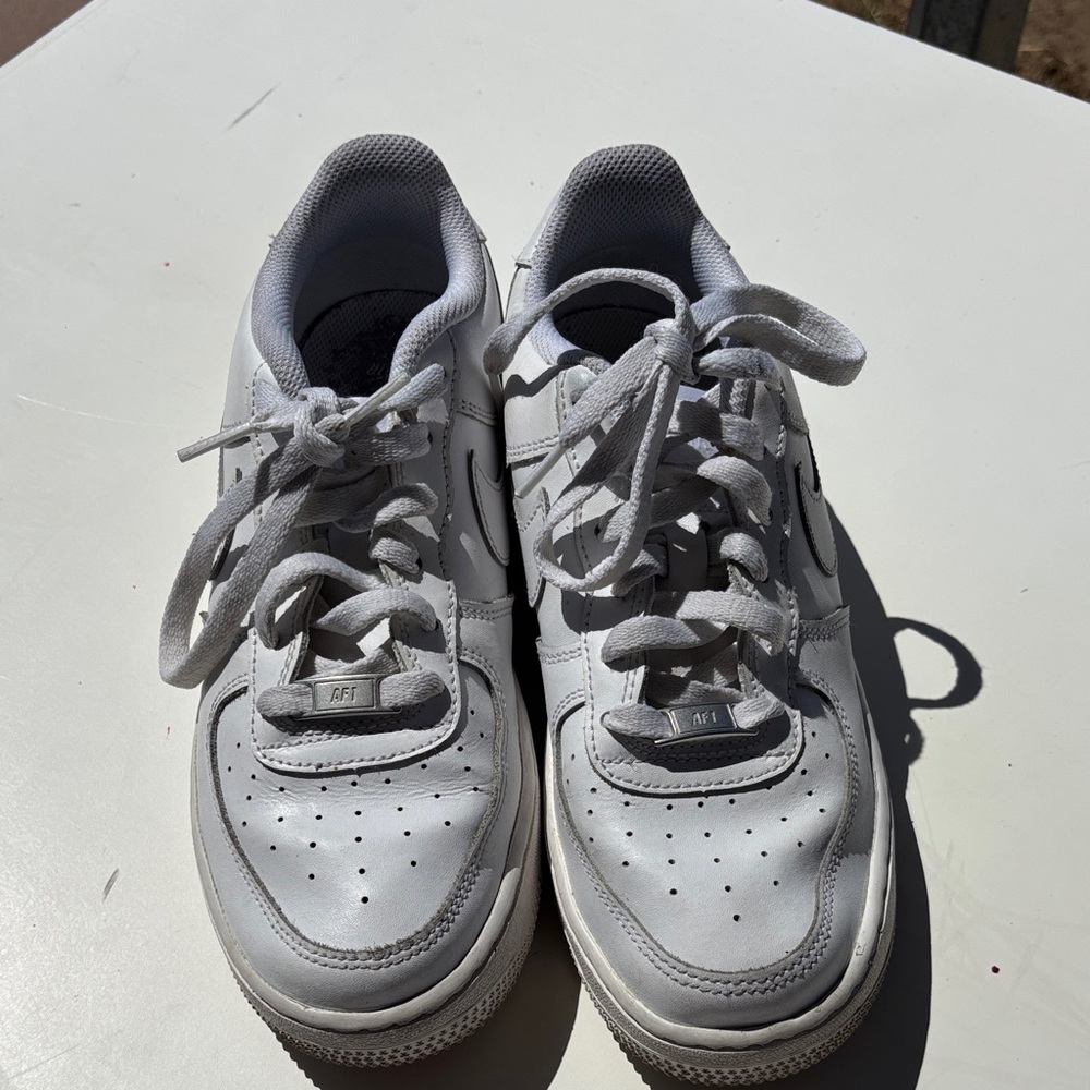 Nike 7Y Youth Sneakers - Classic Air Force 1